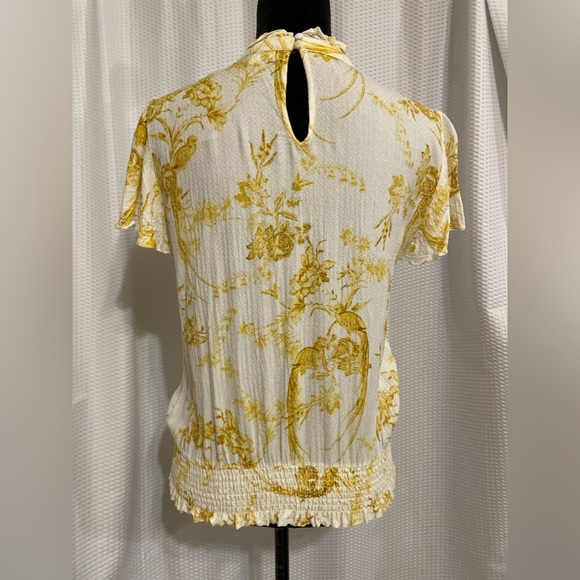 Rose & Olive beige with soft yellow print roses short sleeve blouse size large - Picture 3 of 7